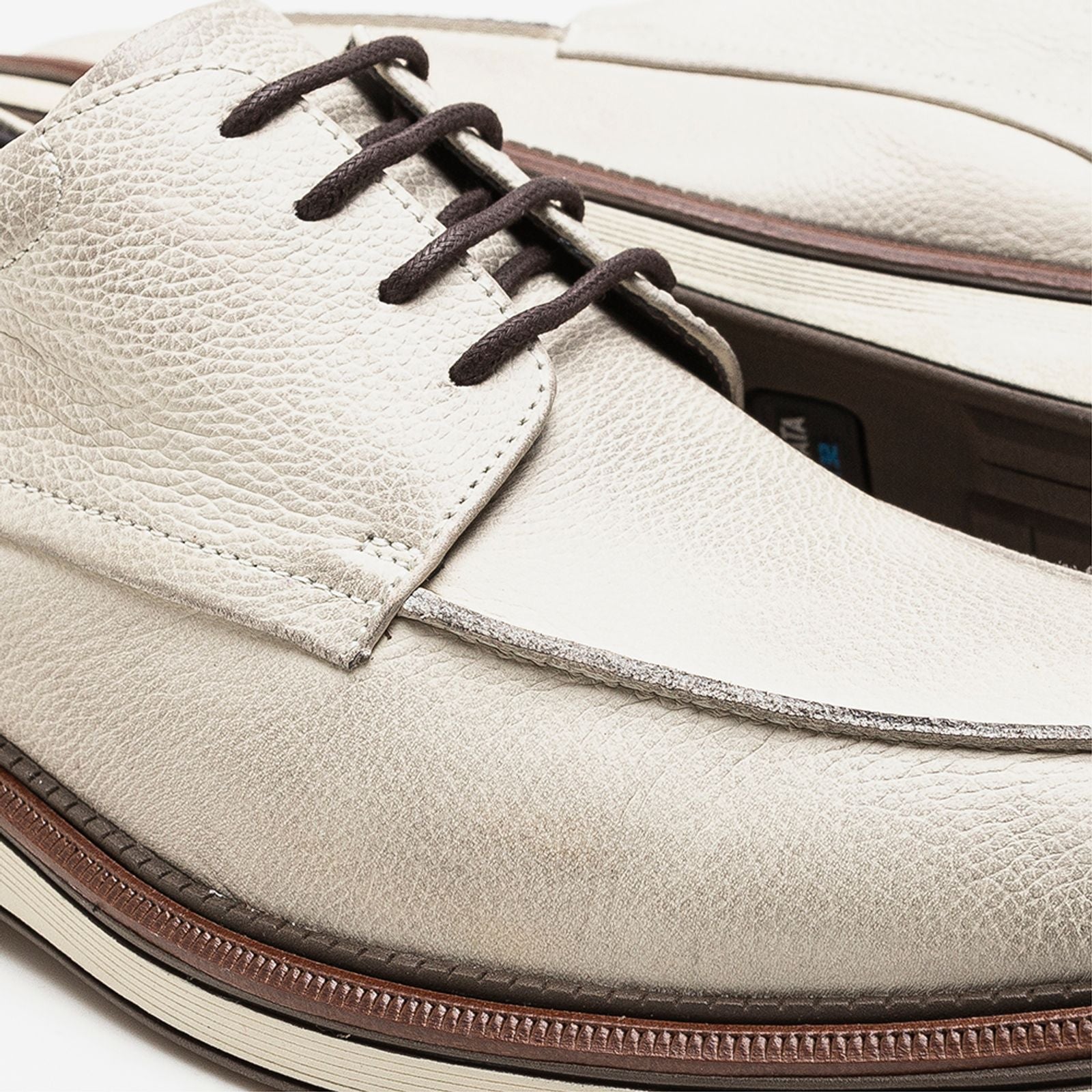 Sapato Metropolitan James Hi-Soft 32 Neve