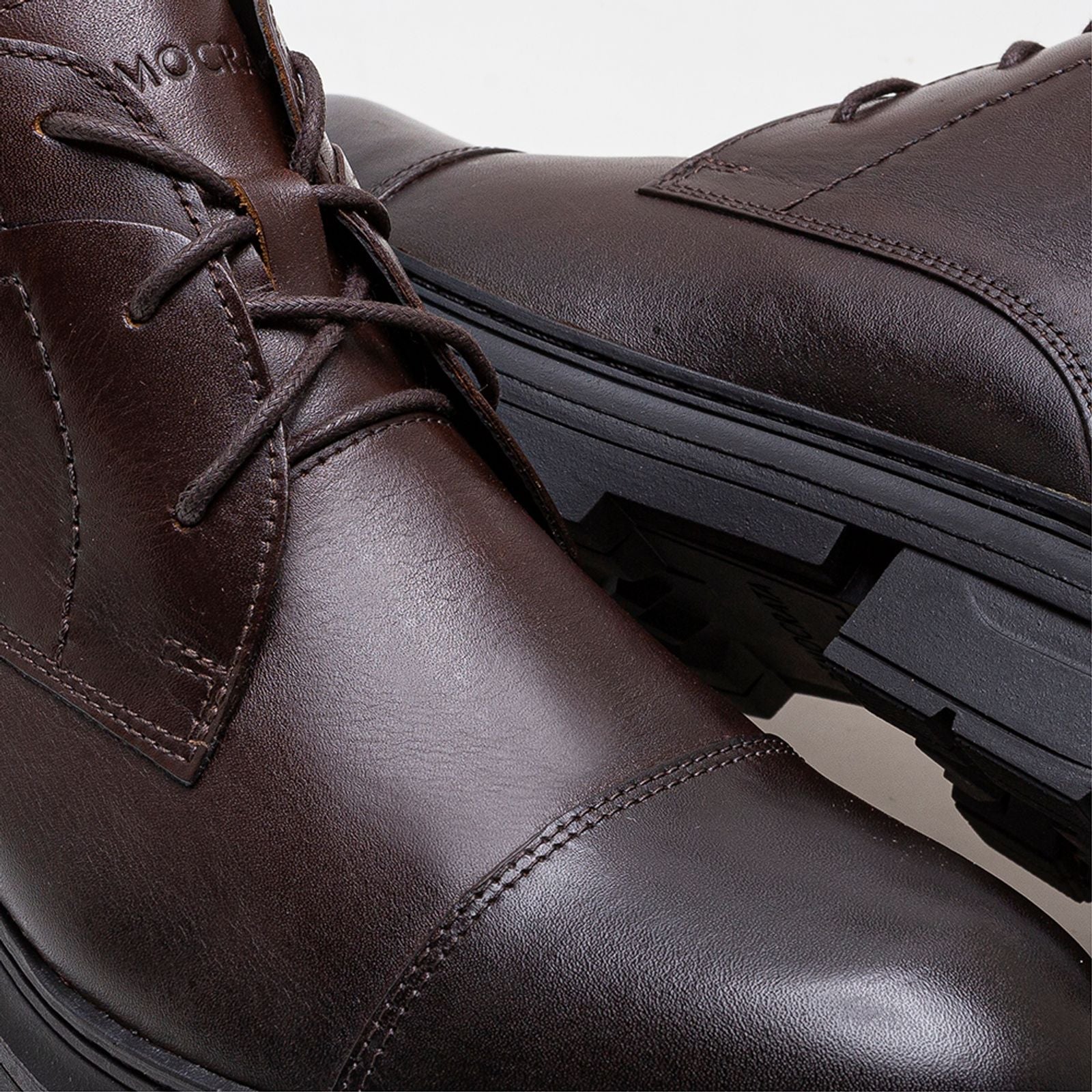 Bota Garage Eron Carvalho